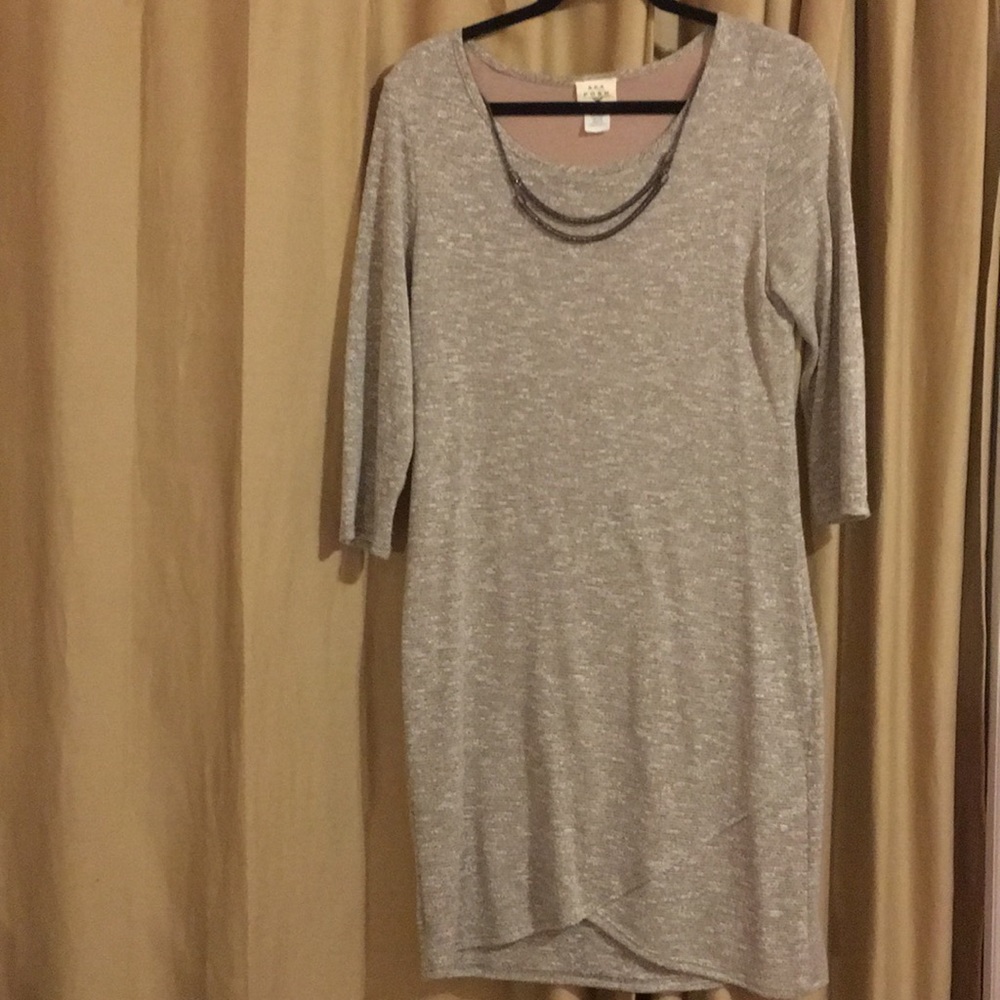 Beautiful three-quarter sleeved dress❤️